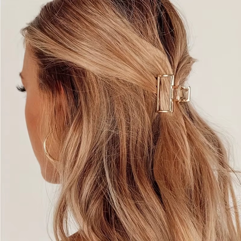 Petite Pince à Cheveux Dorée Rectangle – Image 2