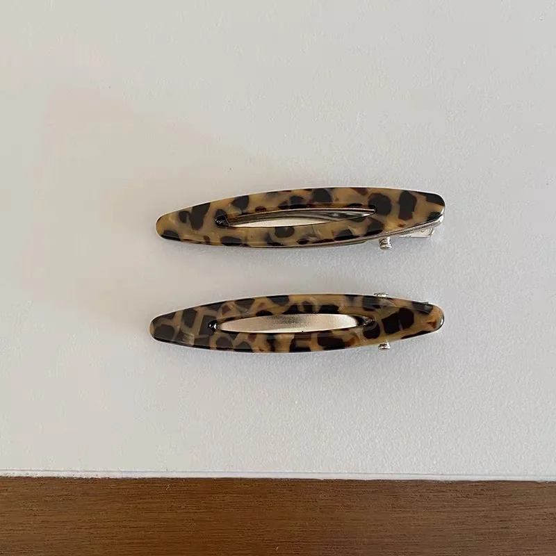 barrettes à cheveux pour coiffure stylée